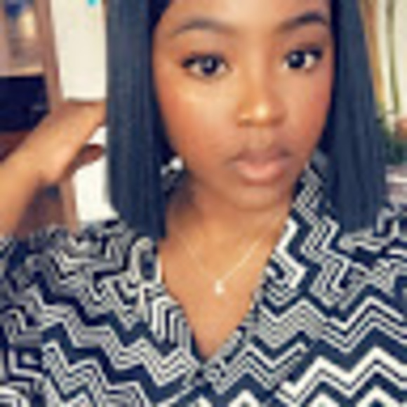 Meet your Posher, Daniella - Picture 1 of 1